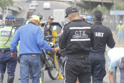 La victima se movilizaba en un vehículo liviano cuando ocurrió el accidente.