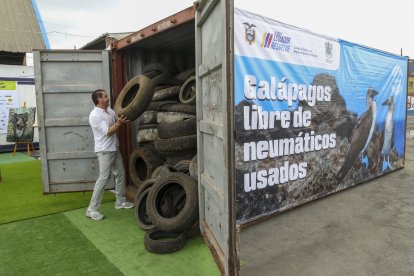 El traslado forma parte de un plan de economía circular que reduce residuos peligrosos en una de las reservas marinas mejor conservadas del mundo.