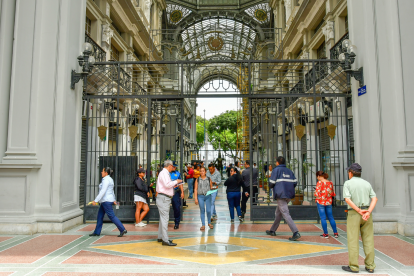 El Municipio afirmó que la gestión seguirá en marcha. El Concejo Cantonal dijo que continuará operando, mientras observa de cerca el avance del caso que sacude a la Alcaldía.