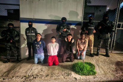 Los detenidos fueron puestos a órdenes de las autoridades competentes.