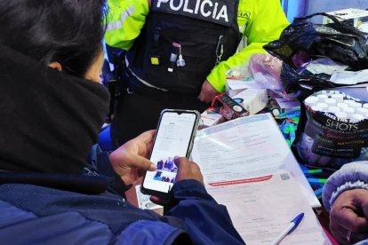 Las autoridades hallaron diversas evidencias en club gay y swinger de Solanda.