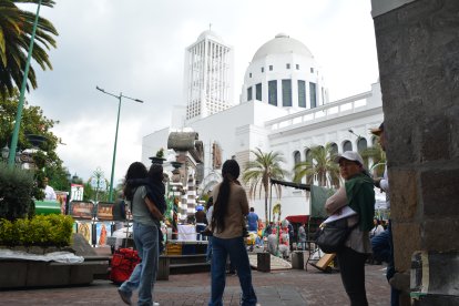 Los turistas de diferentes partes del Ecuador y de países vecinos ya están recorriendo las calles de Ambato.
