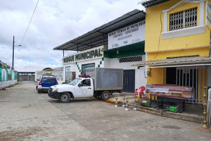 El cuerpo fue trasladado hasta la morgue municipal del cantón Ventanas.
