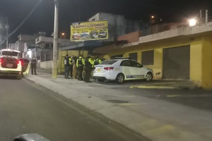 Más de mil policías brindan seguridad en la provincia durante el feriado.