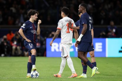 PSG busca avanzar a los octavos final de la Champions League 2025-25.