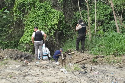 El cadáver de un adolescente de 14 años fue hallado en el sector de Las Canteras, de la parroquoa Picoazá, en Portoviejo.