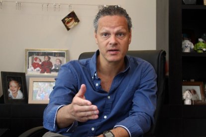 El dirigente de Leones FC Esteban Paz estuvo en el Liga de Quito cuando ganó la Copa Libertadores de 2008.