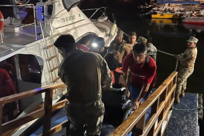 El incidente con la embarcación se registró en el sector de Tortuga Bay, Santa Cruz.