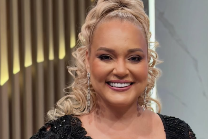 Katty Elisa es una cantante ecuatoriana.