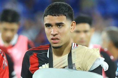 Kendry Páez se lesionó en River Plate vs Vélez.