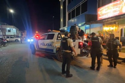 Una pareja de esposos fue atacada a tiros ambos murieron pero el bebé de la fémina embarazada sobrevivió.