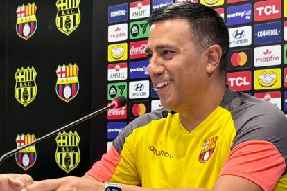 El lado más humano del DT César Farías tras el golpe en Buenos Aires.