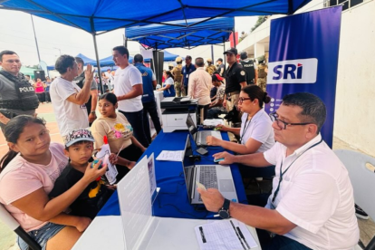 Las convocatorias se dirigirán a profesionales que residan en Imbabura, Carchi, Orellana, Tungurahua, Cotopaxi, Guayas y Pichincha
Este contenido ha sido publicado originalmente por EL COMERCIO. Si vas a hacer uso del mismo, por favor, cita la fuente y haz un enlace hacia la nota original en la dirección: https://www.elcomercio.com/actualidad/ecuador/sri-abre-mas-70-vacantes-laborales-concurso-meritos-oposicion/