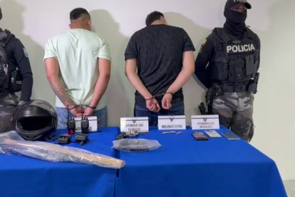 Los sospechosos tenían en su poder, entre otros objetos, armas.