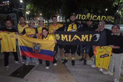 Saby sufrió un corte en la frente tras el impacto del balón en su rostro.
