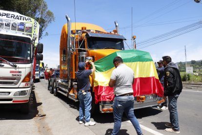 En Carchi se han registrado manifestaciones de parte del transporte pesado.