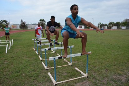 Deportistas del Alto Rendimiento no se encuentran al día en sus mensualidades.