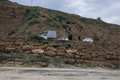 Los cuerpos sin vida fueron levantados por Medicina Legal y trasladados al Centro Forense de Manta