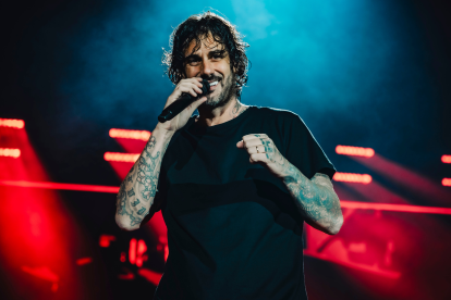 Melendi durante uno de sus conciertos