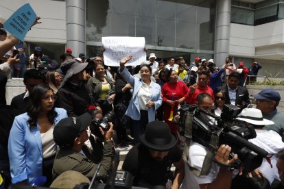 Paola Pabón, prefecta de Pichincha, presentó demanda de inconstitucionalidad.