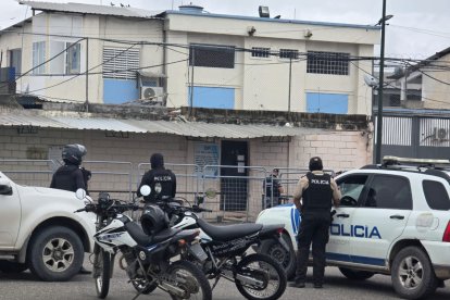 La explosión generó alarma en los alrededores de la cárcel de Machala que está ubicada en el centro de la ciudad.