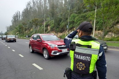 Conoce cómo rige el pico y placa en Quito.