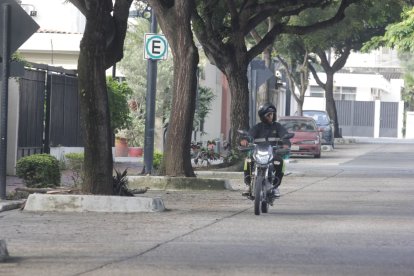 Sitio de Ceibos Norte donde se reportó el robo y el intercambio de disparos la noche del 4 de marzo.