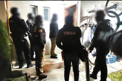 La Fiscalía ejecutó un allanamiento en la madrugada del 4 de marzo de 2026.