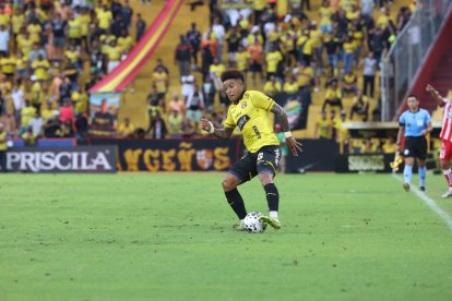 Jonnathan Mina debutará en el Clásico del Astillero 2026.