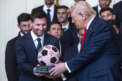 El presidente Trump recibe a la plantilla del Inter Miami, campeones de la MLS, en un acto histórico en Washington.