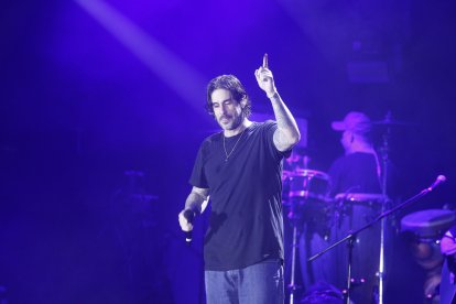 Ramón Melendi Espina, conocido artísticamente como Melendi, tiene 47 años.