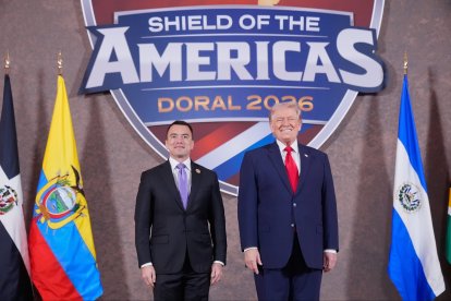El presidente de Ecuador, Daniel Noboa, junto al presidente estadounidense Donald Trump, este sábado en Florida.