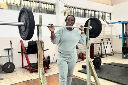 Sele, como la conocen sus amigos, hoy se dedica a formar estudiantes en la Universidad de Guayaquil.