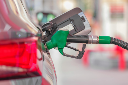 Esto costarán los combustibles en marzo de 2026.