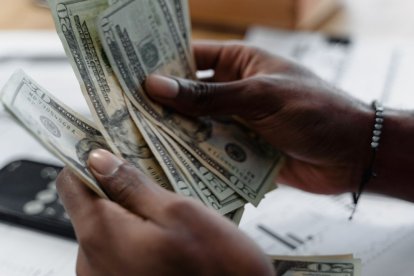 La fecha de pago del décimo cuarto sueldo varía según la región.