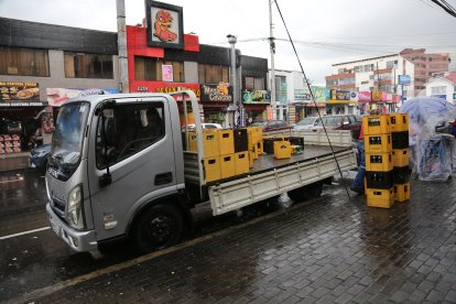+

De lunes a viernes, el sector se llena de estudiantes que consumen alcohol.