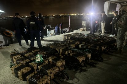 Un total de 1.2 toneladas de droga llegó al puerto de Manta la madrugada de este miércoles 11 de marzo