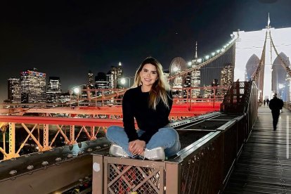 La investigada Diana González difundía sus viajes en su cuenta en una red social.