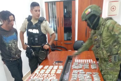 Los policías presumen que que la sospechosa sería parte de una banda criminal.
