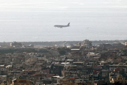 El recrudecimiento del conflicto armado en Oriente Medio ha transformado el cielo en un mercado exclusivo y prohibitivo