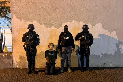 El detenido fue puesto a órdenes de las autoridades, quienes ordenaron su prisión preventiva."