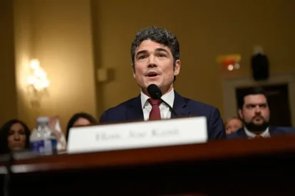 Joe Kent es seguidor de Trump desde hace muchos años y un veterano condecorado del ejército de Estados Unidos