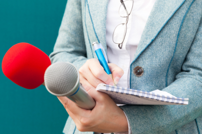 La prensa cumple un rol fundamental en la sociedad democrática.