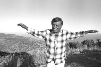 La comunidad espera que la desmitificación de Chávez abra paso a una justicia