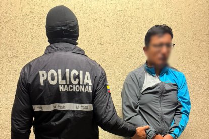 Alias “Tuerto” detenido por la Policía Nacional durante el operativo “ATLAS H-14” en Riobamba.