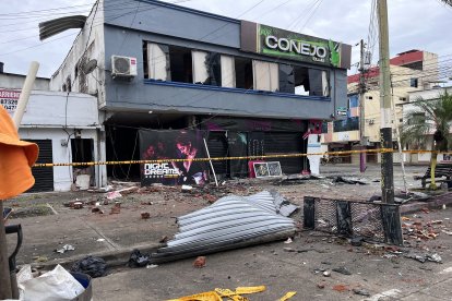 Los extranjeros son acusados de colocar artefactos explosivos en un bar y una discoteca de la Zona Rosa de Machala.