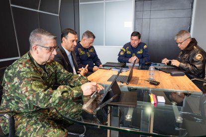 Los ministros de defensa de Ecuador y Colombia tuvieron una reunión para tratar del tema.