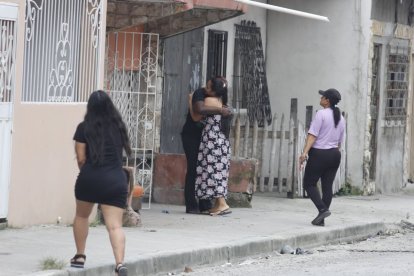 Un familiar relata que el joven ayudaba a su mamá en la venta ambulante de rosquitas.