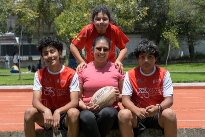 Sara recibió consejos de sus hermanos Renato y Joaquín, y de su madre Tania Centeno.