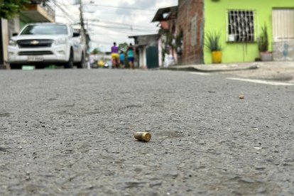 Escena del ataque armado en la cooperativa Jaime Roldós, al sur de Guayaquil.